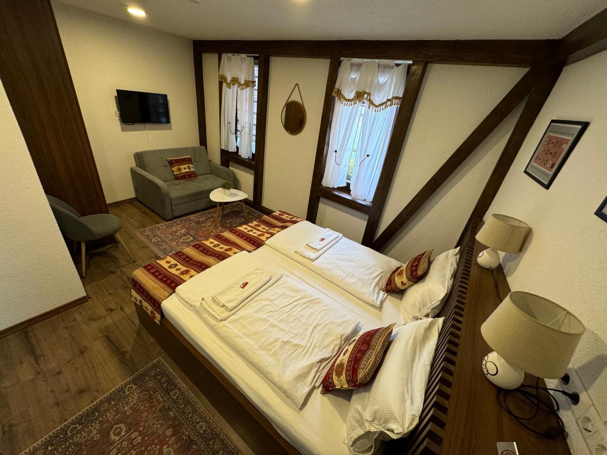 Apartments Han Alifakovac-SJJ Esterno foto