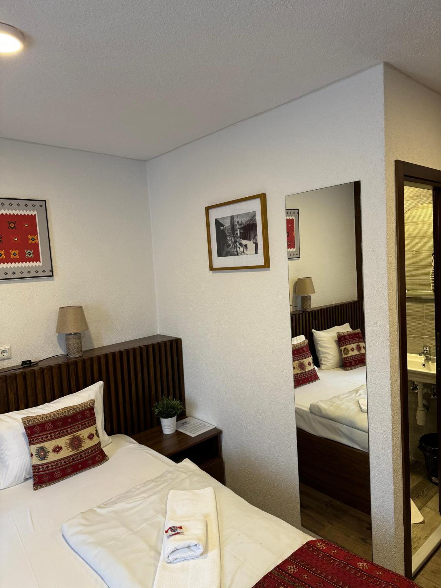 Apartments Han Alifakovac-SJJ Esterno foto